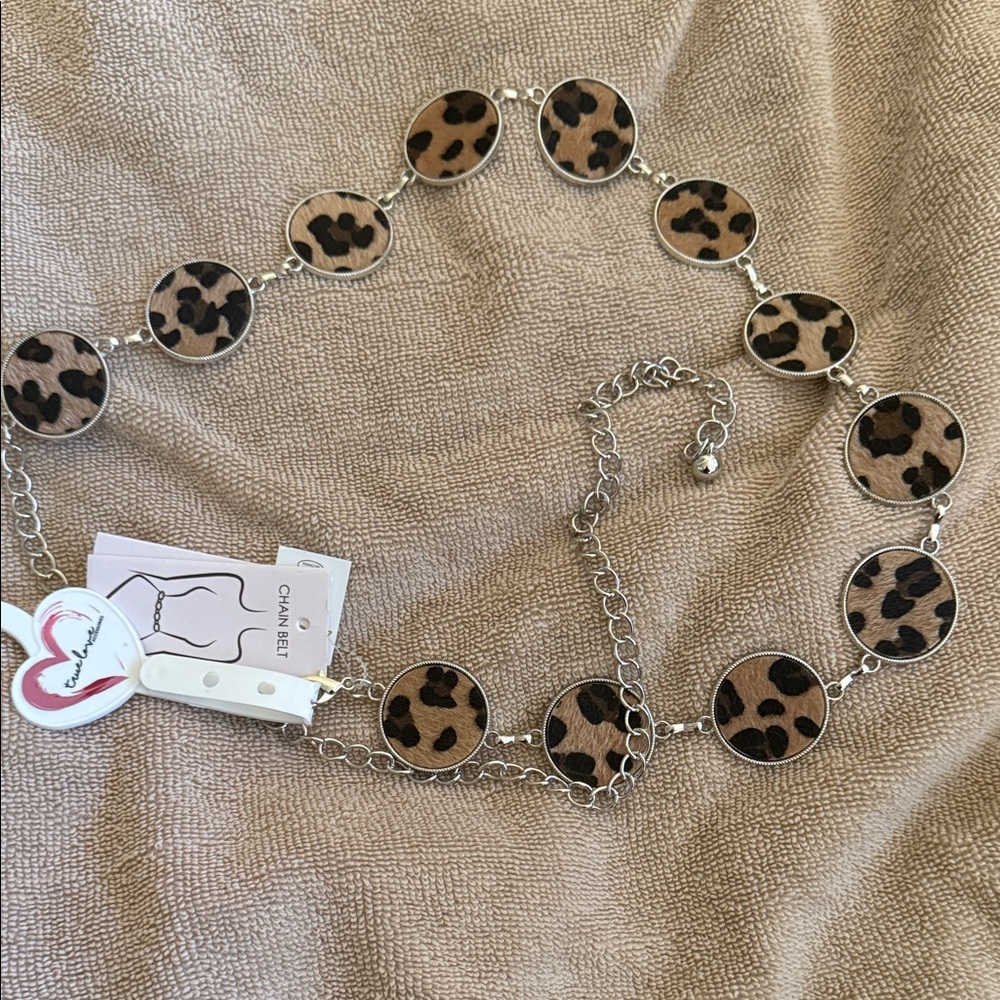 Leopard Pattern Necklace with Silver Accents